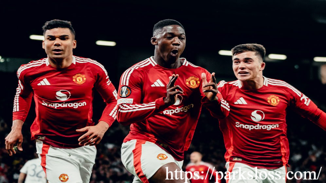 Manchester United Tikung Rival